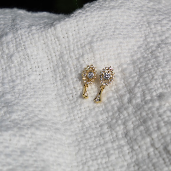 Sterling Silver Gold Oval Tassel Stud Earrings - Picture 4 of 11